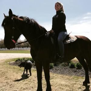 Meet your Posher, Candy